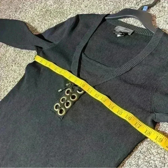 Cable & Gauge Sweater Rivets Knit 3/4 Sleeve Top Black Size M - Picture 4 of 7